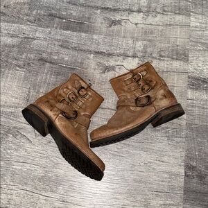 Frye Veronica Belted Short Booties